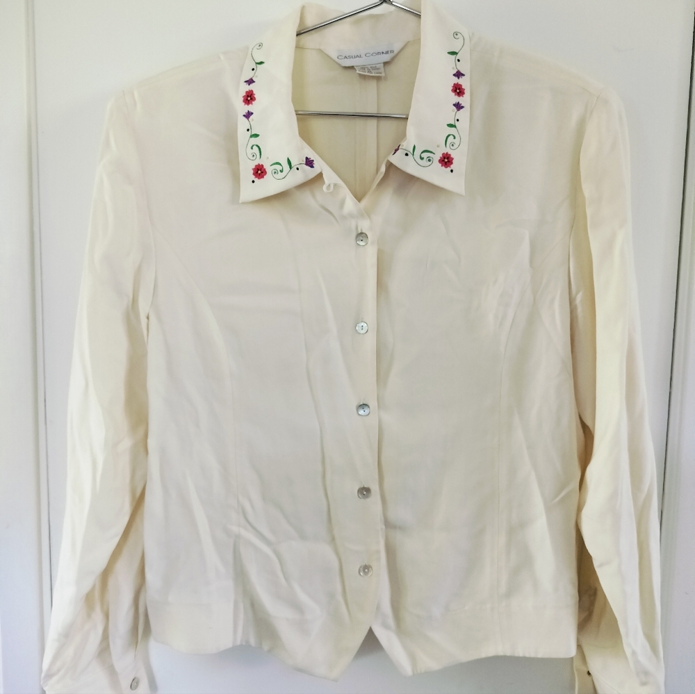 1980s/90s Vintage Casual Corner 100% Silk Blouse Ivory Floral Embroidery Medium